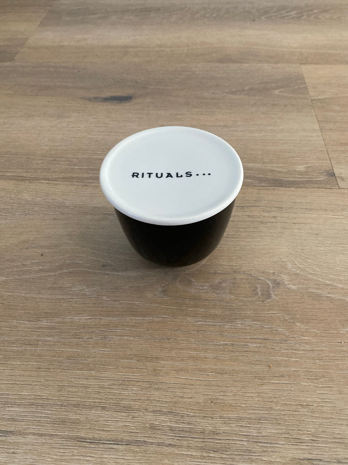 Rituals kopje met deksel - zwart/wit, Ophalen of Verzenden, Zo goed als nieuw, Zwart