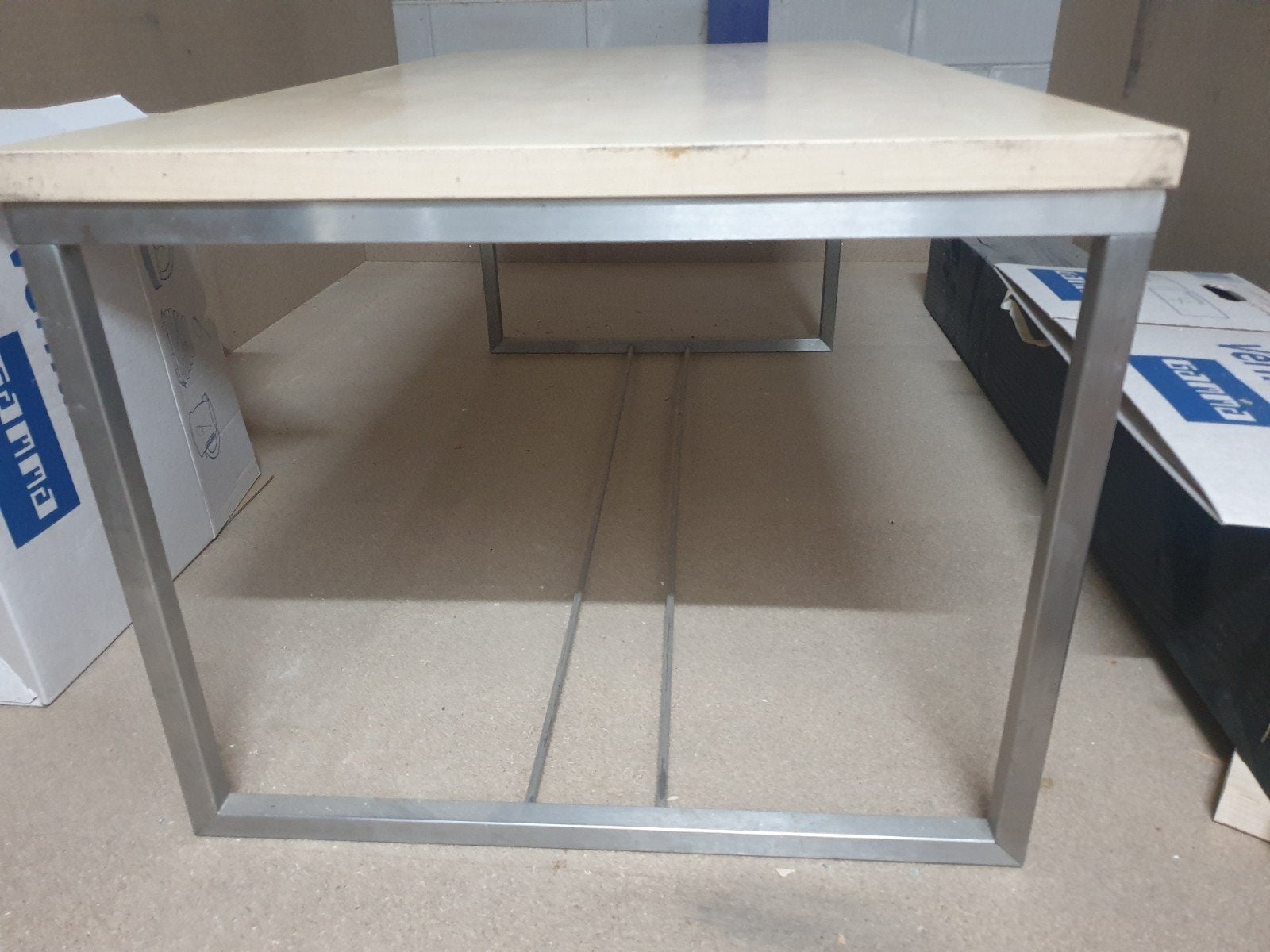 RVS tafel met houten blad - 126x66x53cm, Overige houtsoorten, 50 – 75, Gebruikt, 100 tot 150 cm