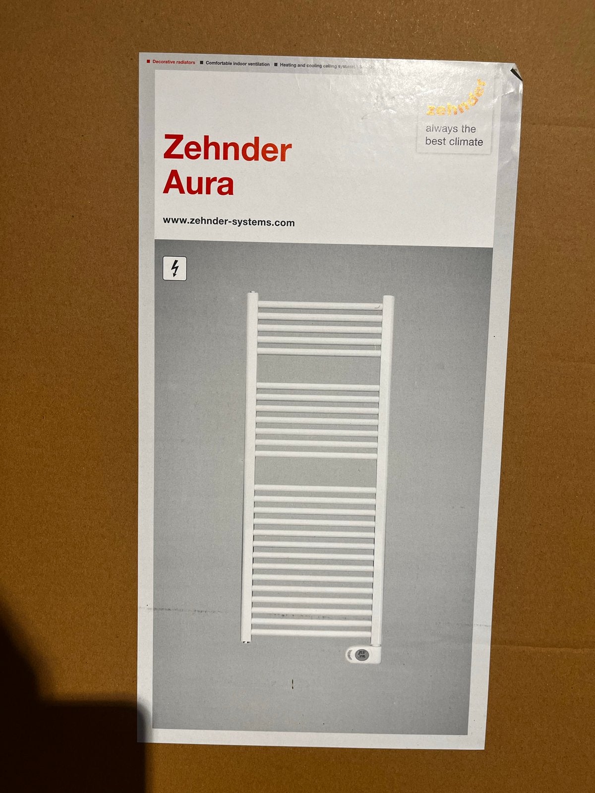 Nieuwe Zehnder Aura elektrische radiator 750W wit, Doe-het-zelf en Verbouw, Verwarming en Radiatoren, Ophalen, Nieuw, 500 tot 800 watt