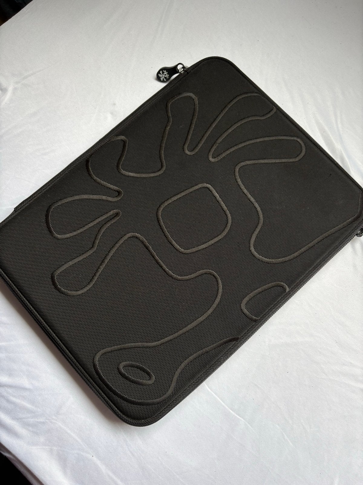 Crumpler laptophoes 13 inch - Zwart, Computers en Software, Ophalen, 13 inch, Gebruikt