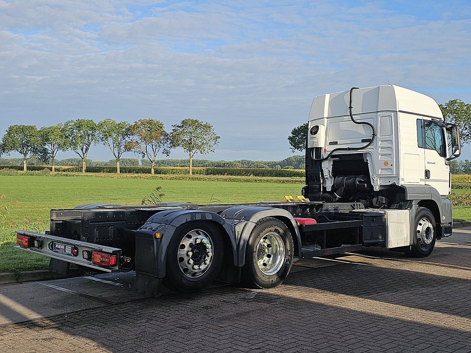M.A.N. 26.420 TGS lx pto int. 6x2-4 st, Auto's, Euro 6, MAN, Wit, Bedrijf