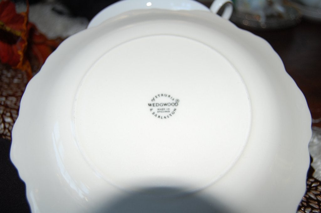 Wedgwood Etruria&Barlastan presenteer bordje 20 cm doorsnede, Ophalen