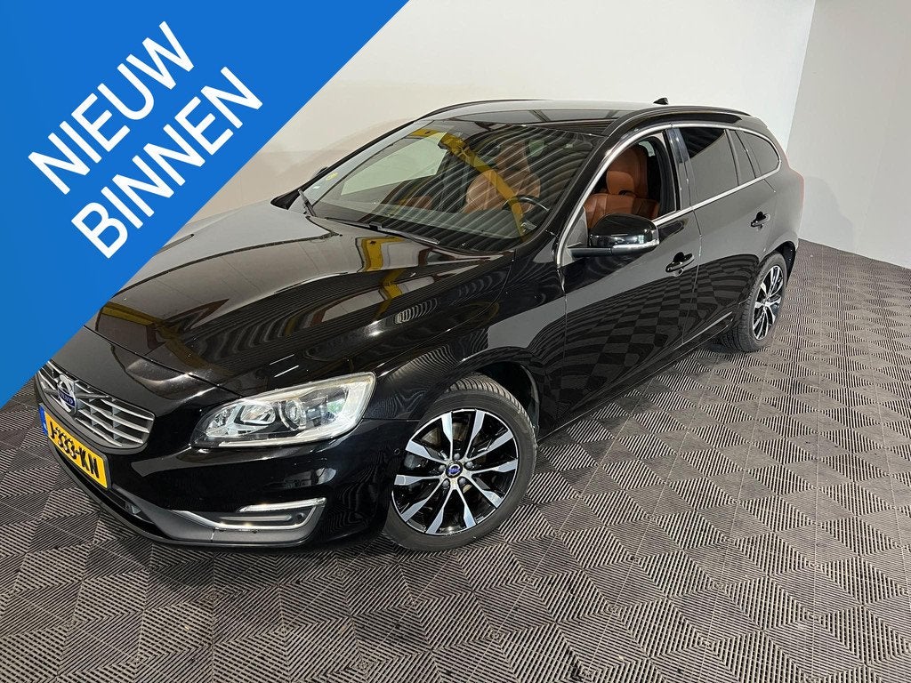 Volvo V60 2.0 D3 Summum, Auto's, Volvo, Voorwielaandrijving, Gebruikt, 4 cilinders, Zwart
