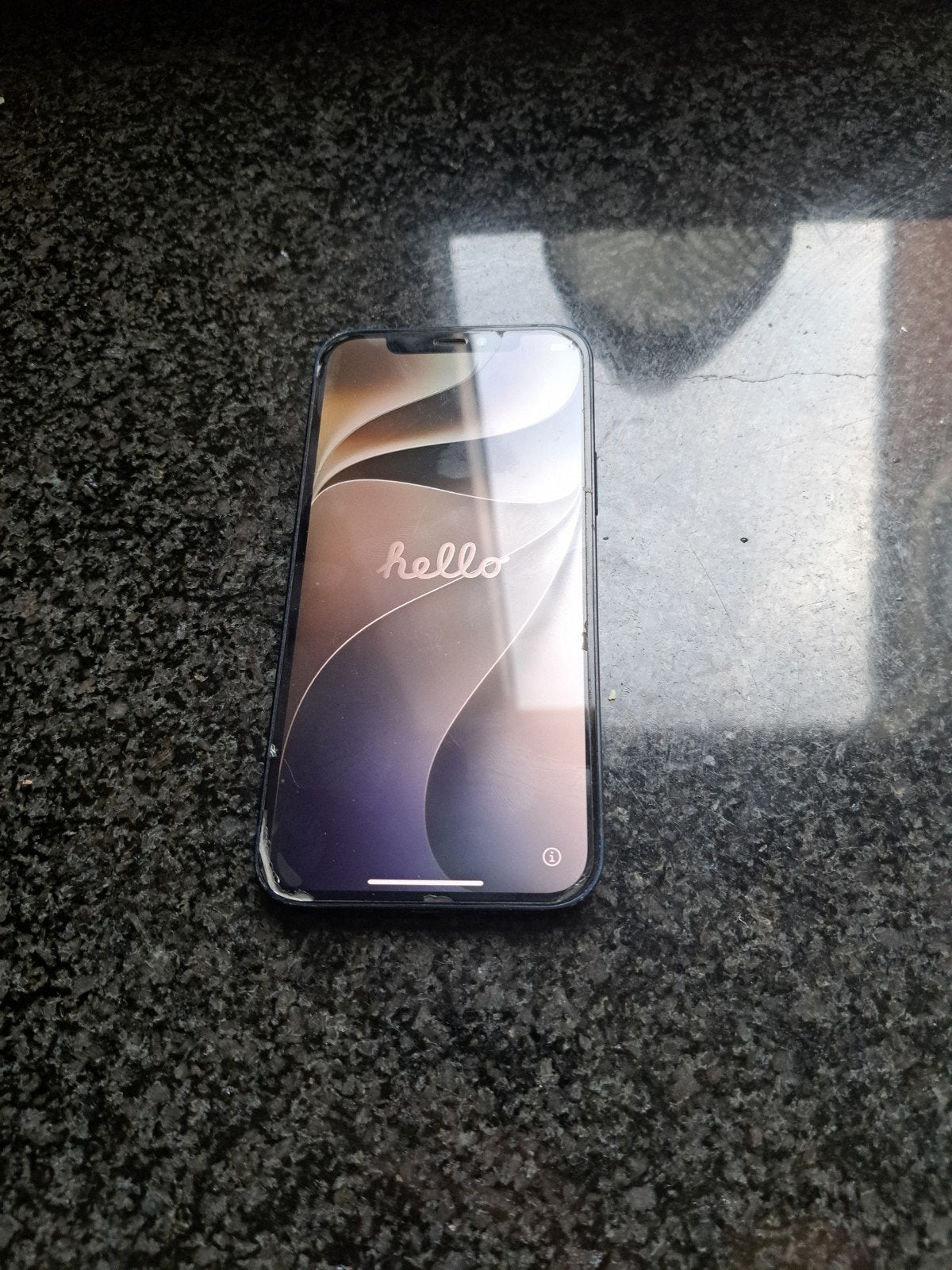 iphone 12 plus airpods 120 eu +lader blokje hoesje, Ophalen, Zo goed als nieuw, IPhone 12
