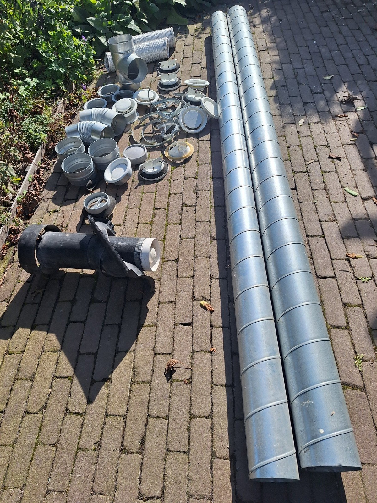 Luchtkanalen en diverse onderdelen., Ophalen, Aluminium, Zo goed als nieuw, 80 mm of meer
