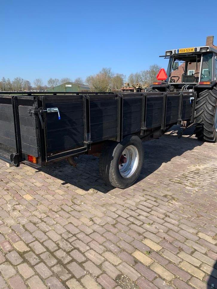 Platte kar ,bakkenwagen ,hooipers balenpers claas markant 65, Ophalen, Weidebouw