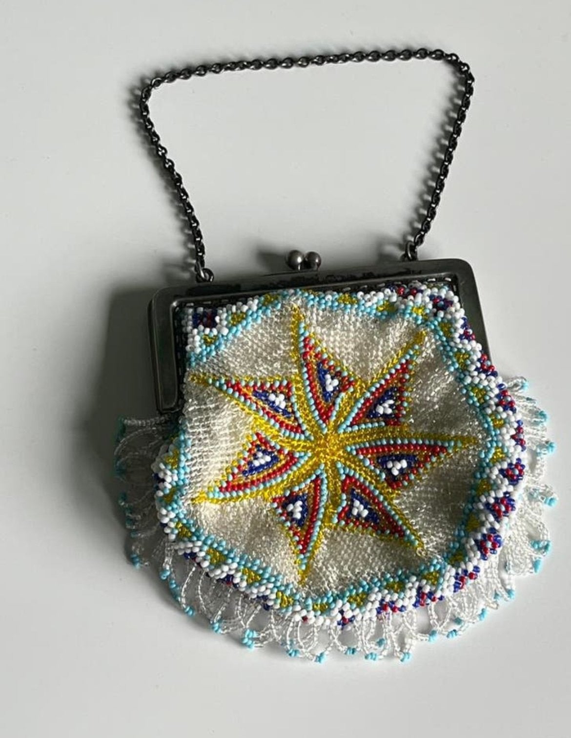 Antieke kralentas met zilveren beugel, Antiek en Kunst, Antiek | Goud en Zilver, Ophalen of Verzenden