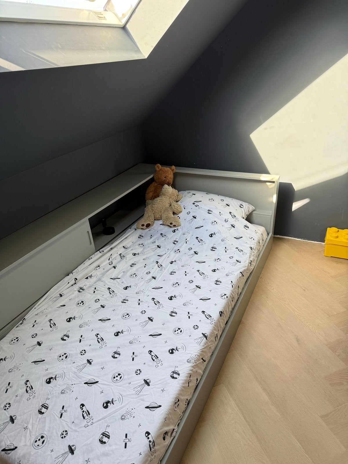 Woood Hoekbed Grijs - Eenpersoonsbed met Opbergruimte, Ophalen, 90 cm, Eenpersoons, Zo goed als nieuw
