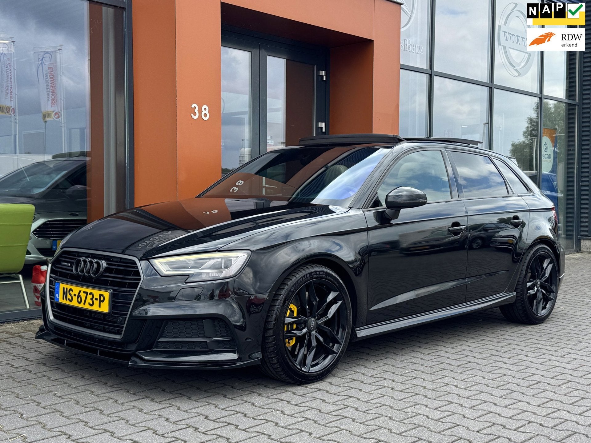 Audi A3 Sportback 2.0TFSI quattro Sport S Line|Pano|Xenon, Auto's, 730 kg, Gebruikt, Euro 6, 4 cilinders