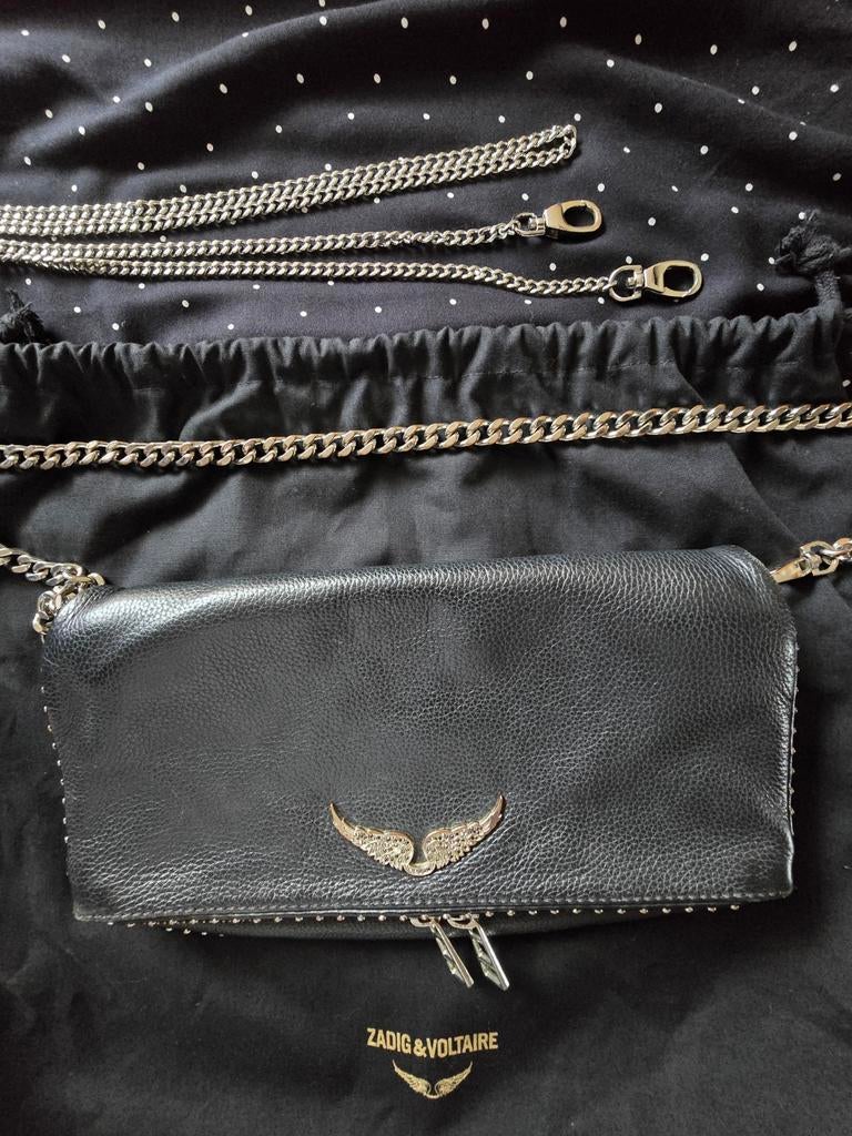 zadig & Voltaire clutch. Met dustbag en lange ketting., Ophalen of Verzenden, Zo goed als nieuw, Zwart, Schoudertasje