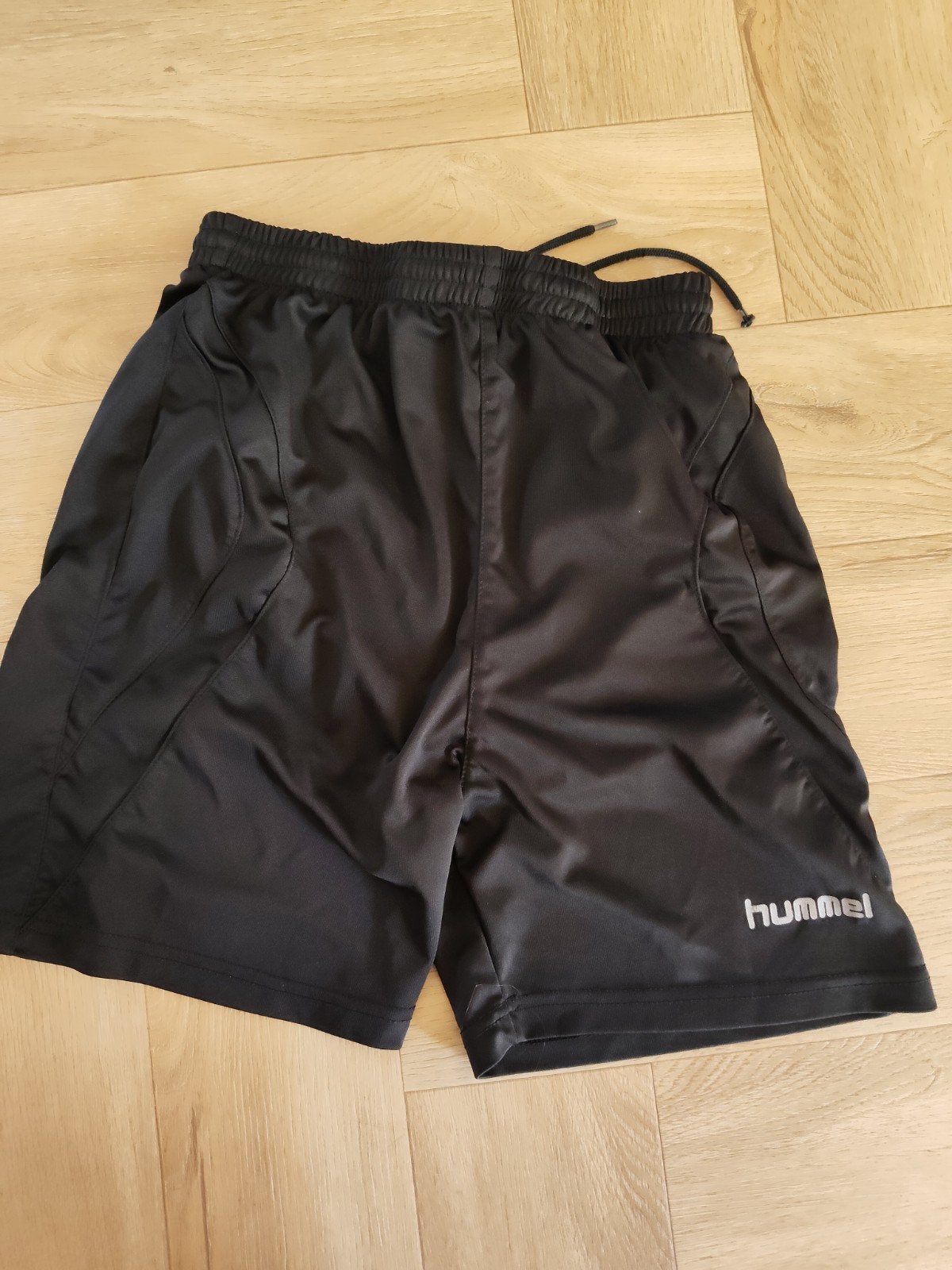 Hummel sportbroekje maat 164, Kinderen en Baby's, Kinderkleding | Maat 158, Ophalen of Verzenden