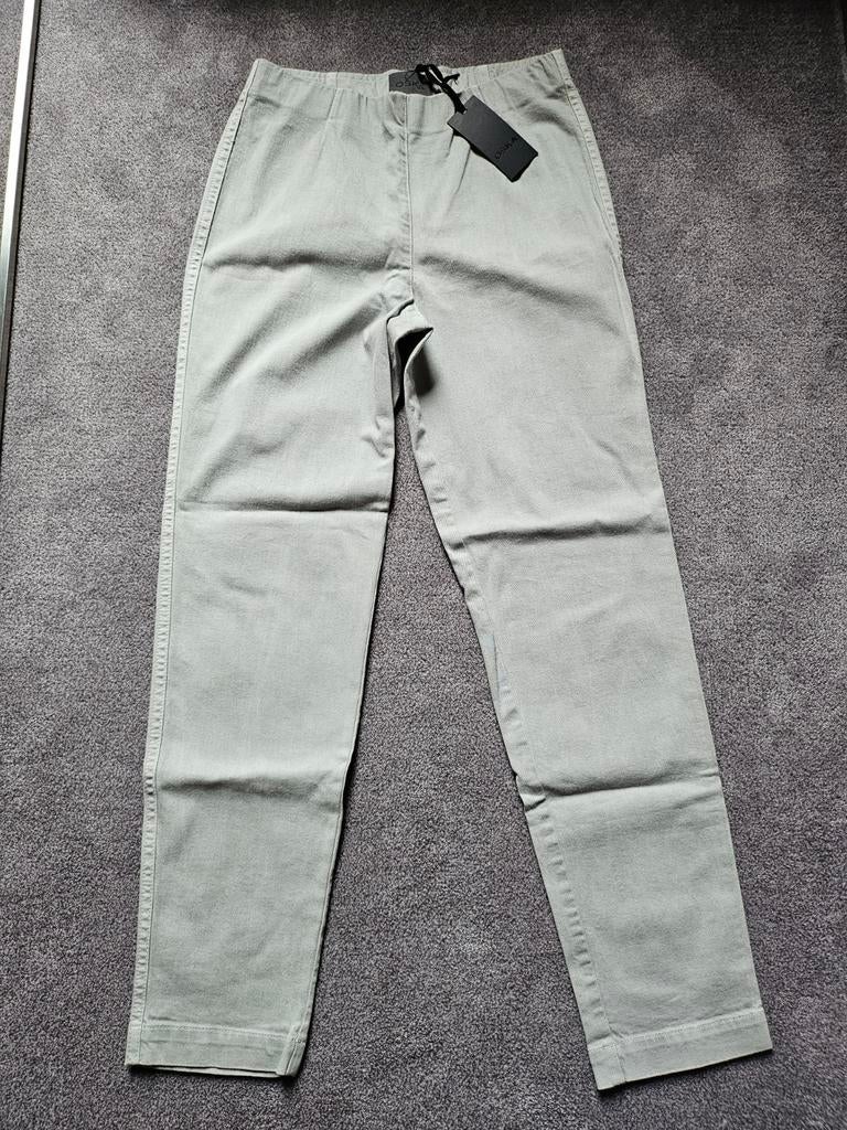 Lichtgrijze jeans stretch broek oska, mt 1 (36), Kleding | Dames, Ophalen of Verzenden, Zo goed als nieuw, Maat 36 (S), Grijs