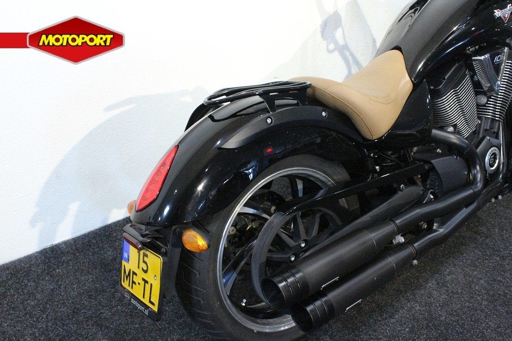 Victory VEGAS 8-BALL (bj 2015), Motoren, Vleeuwen@jeegee.nl, Curieweg 6 a
2408 BZ  Alphen aan den Rijn, Chopper, JEEGEE MOTORS BV