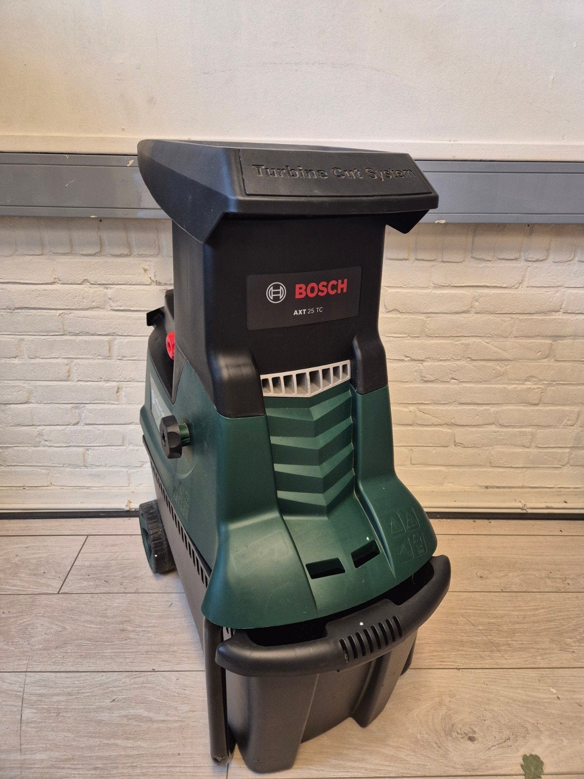 Bosch AXT 25 TC Hakselaar - 2.500 W (Ongecontroleerd), Tuin en Terras, Gebruikt, -, -, Bosch