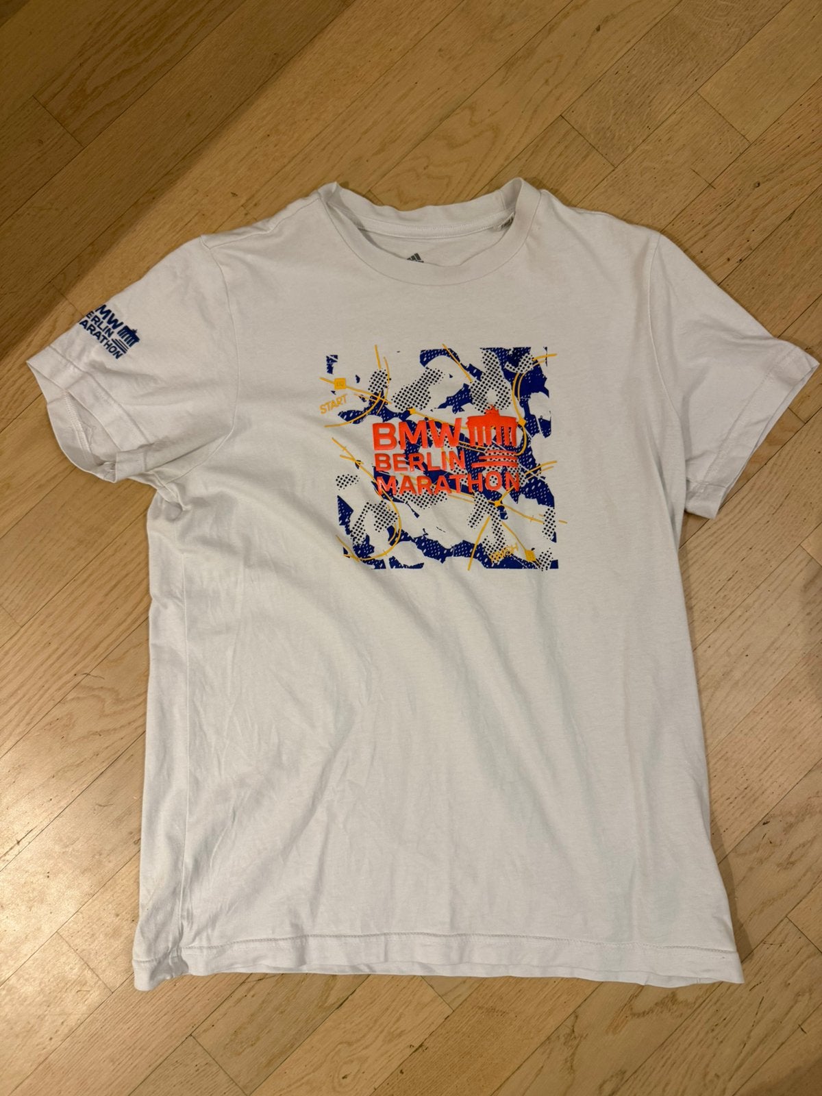 adidas BMW Berlin Marathon 2023 shirt maat S wit, Verzenden, Zo goed als nieuw, Maat 46 (S) of kleiner, Wit