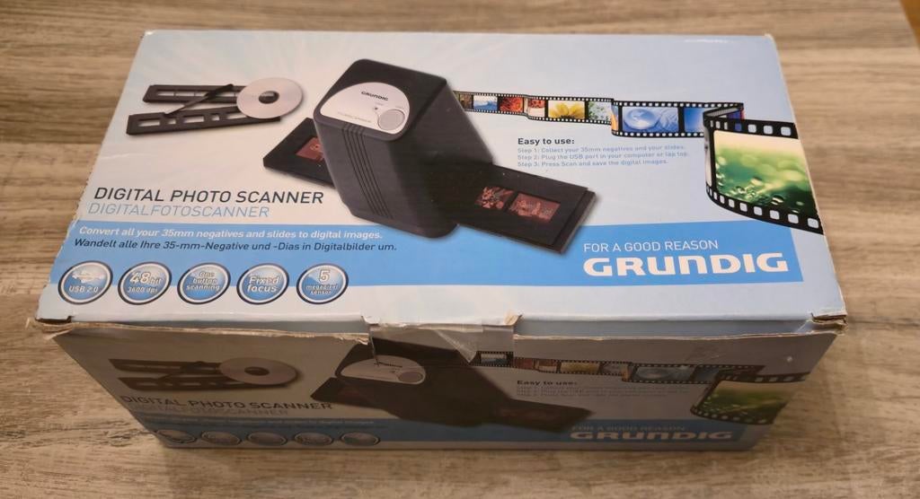 New Grundig Digital Fotoscanner -35mm Dia Negatieven Scannen, Ophalen of Verzenden, Nieuw