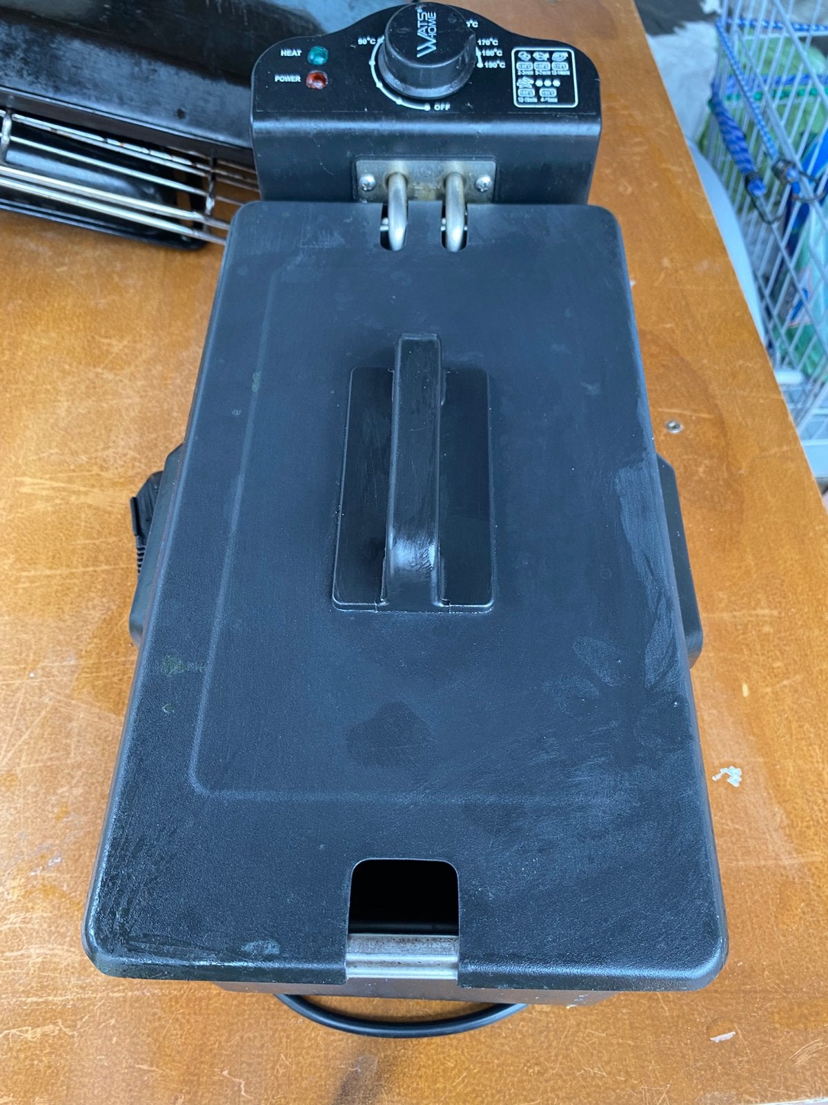 Tomado TDF3000B - Frituurpan – 3 liter   - 2000 watt – Zwart, 4 liter of meer, Ophalen of Verzenden, Zo goed als nieuw