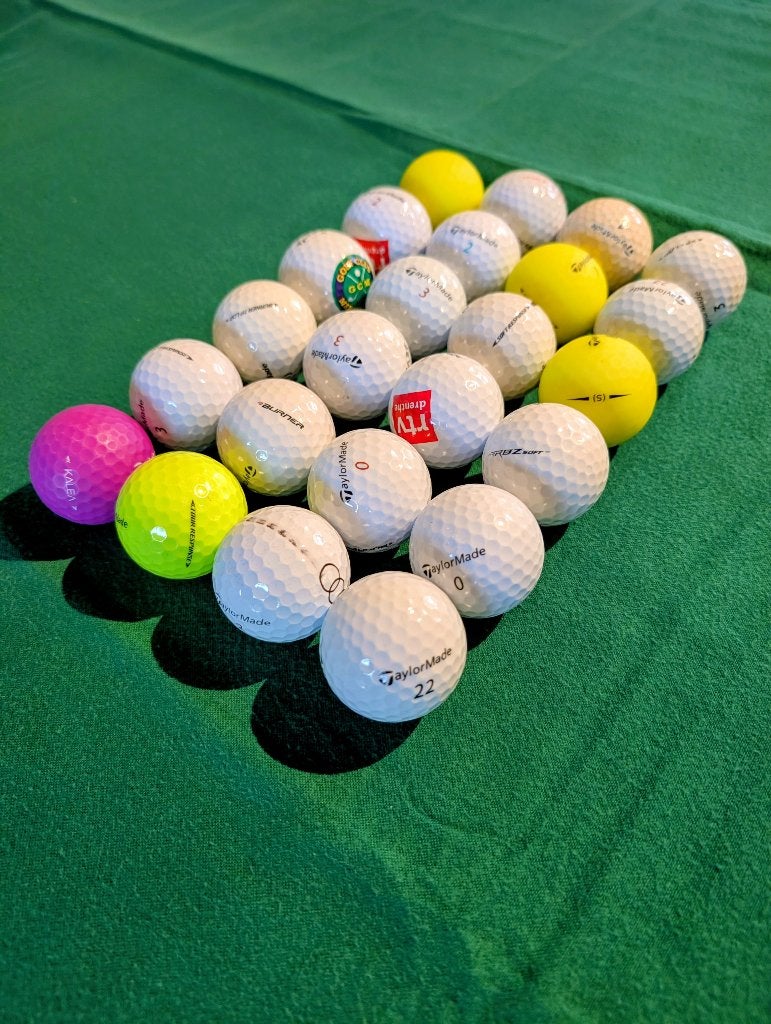 24 Stuks TaylorMade Golfballen Mix, Ophalen of Verzenden, Zo goed als nieuw, Bal(len)
