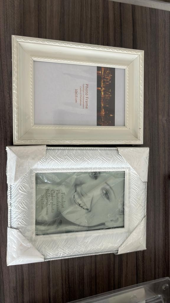 2 nieuwe fotolijsjtes wit 10x15, Ophalen, Zo goed als nieuw