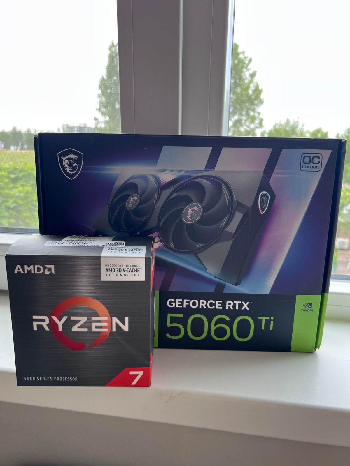 AMD Ryzen 7 5700X3D + MSI RTX 5060 Ti 16GB GAMING OC | ZGAN, Ophalen, Zo goed als nieuw, GDDR6, PCI-Express 4