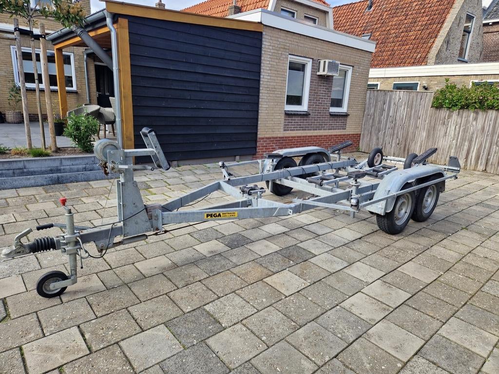 Pega ZB2000 trailer tandemasser, Ophalen, Gebruikt, 6 meter of meer