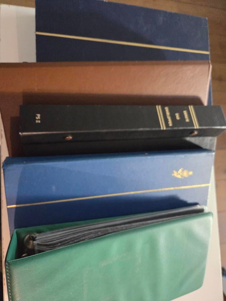 @@ lege albums B 4 keer @@ LEZEN, Ophalen, Verzamelalbum