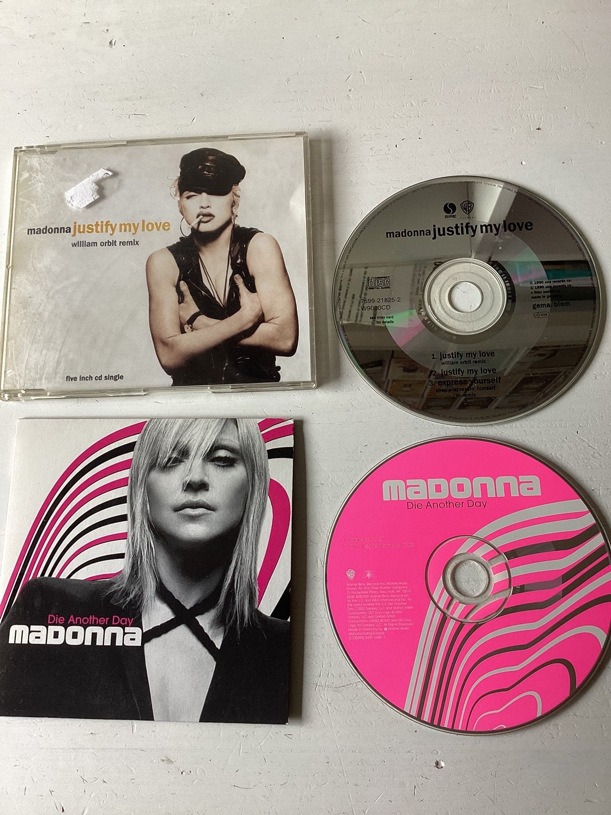 2 cd singles Madonna, Verzenden, Zo goed als nieuw, Pop
