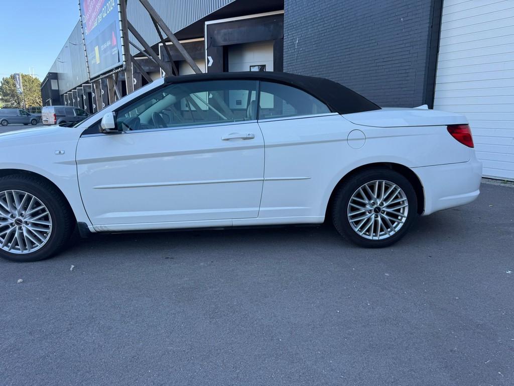 Chrysler Sebring 2.7i V6 Touring Convertible AUTOMAAT/LEDER/, Auto's, Chrysler, 450 kg, Gebruikt, Beige, 4 stoelen