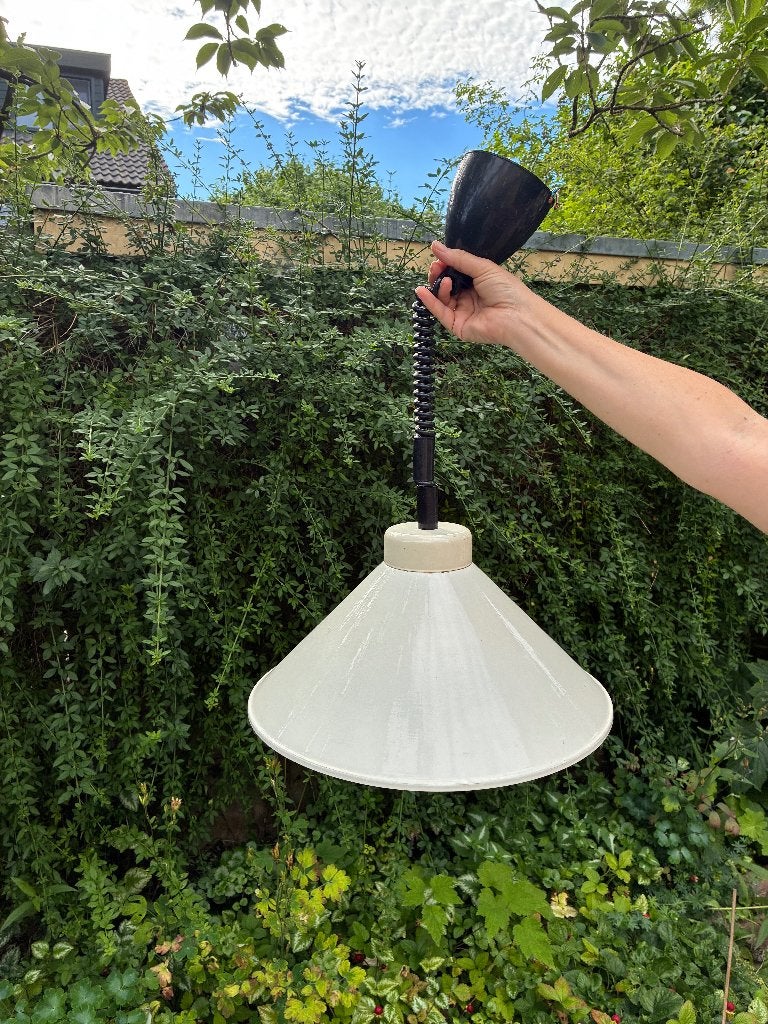 mooi witte metalen hang lamp Ikea, Huis en Inrichting, Lampen | Hanglampen, Ophalen, Zo goed als nieuw, Metaal