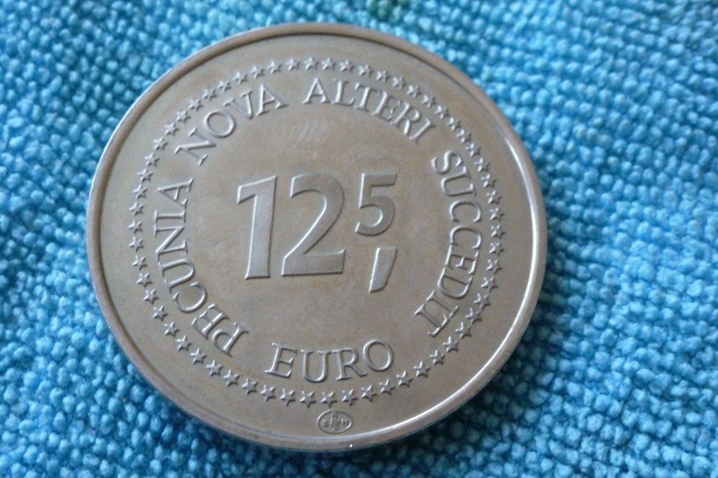 Penning - 12,5 euro Pecunia Nova Alteri Succedit 27 gram, Postzegels en Munten, Penningen en Medailles, Ophalen of Verzenden, Overige materialen