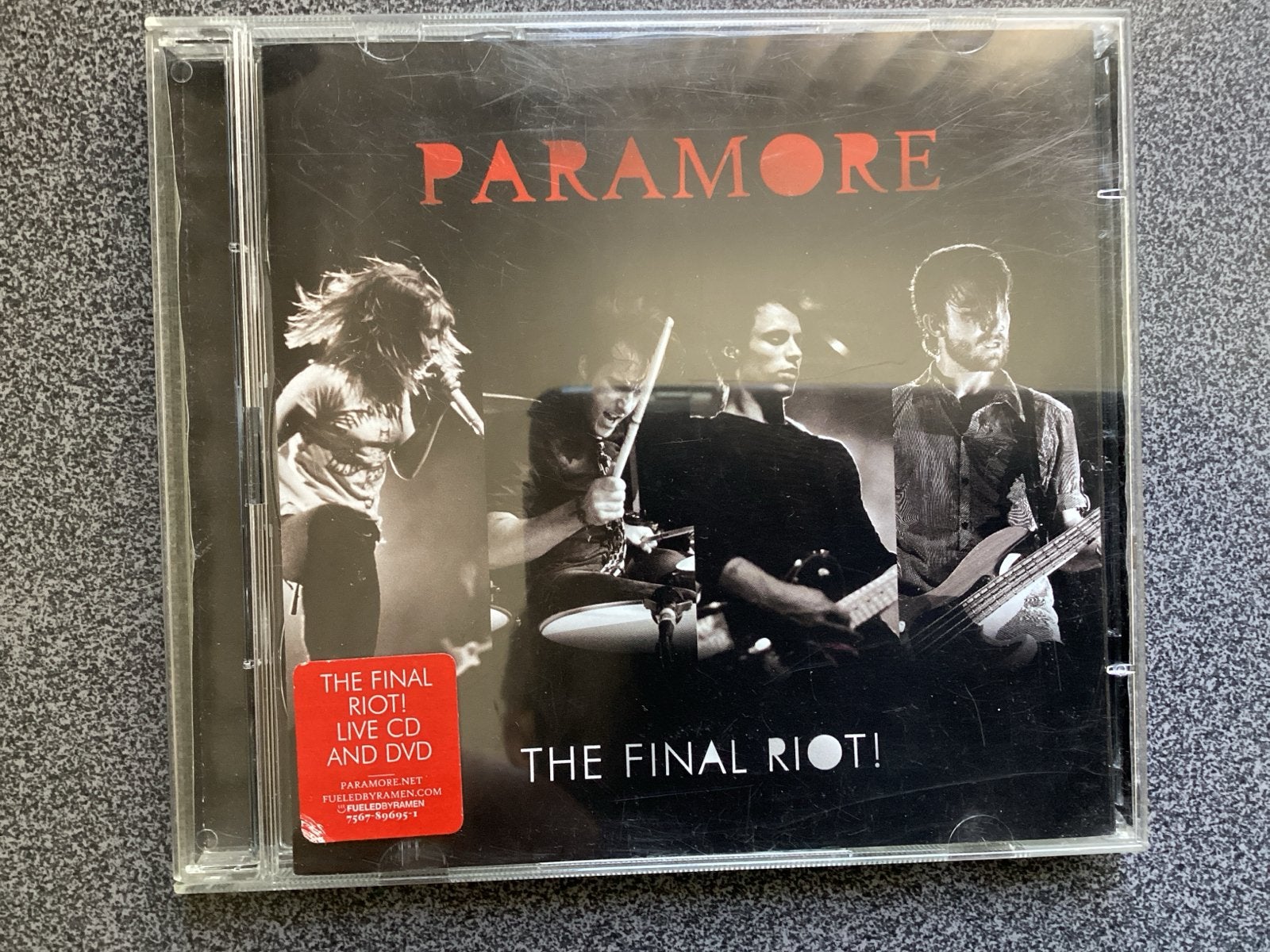 Paramore - The Final Riot! Live CD + DVD, Cd's en Dvd's, Ophalen of Verzenden, Zo goed als nieuw, Live-album, Inclusief DVD
