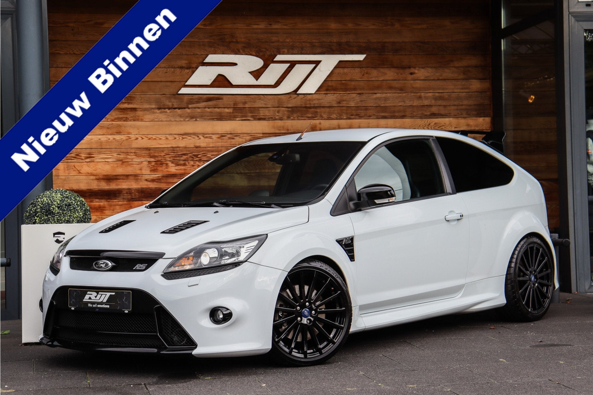 Ford Focus 2.5 RS *collectors item/Milltek/Mountune/Carbon/R, Auto's, Gebruikt, Zwart, Wit, Handgeschakeld