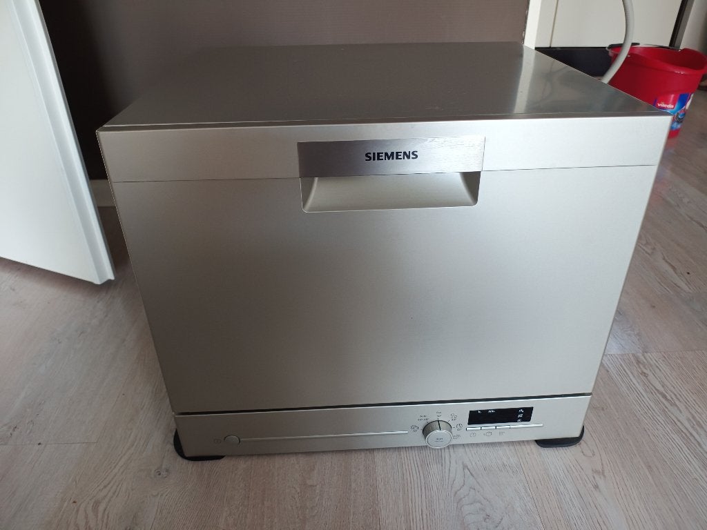 Siemens kleine vrijstaande vaatwasser, Witgoed en Apparatuur, Vaatwasmachines, Ophalen, Gebruikt, Minder dan 85 cm, Minder dan 10 liter