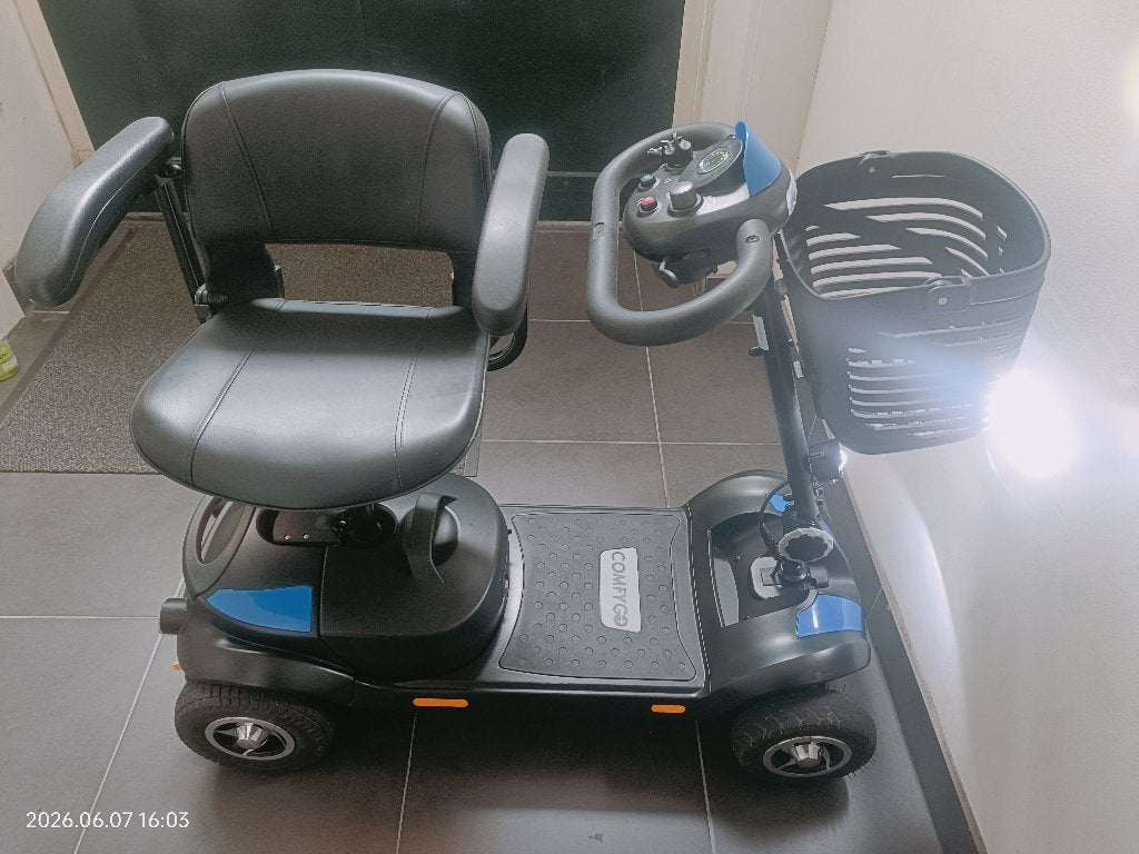 Opvouwbaar / demonteerbaar scootmobiel met accessoires, 10 km/u of minder, Gebruikt, 16 t/m 25 km, Ophalen