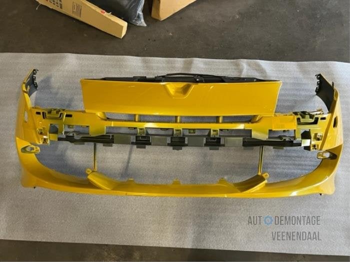 Voorbumper van een Renault Megane (TEENV), -, Renault, -, Nieuw