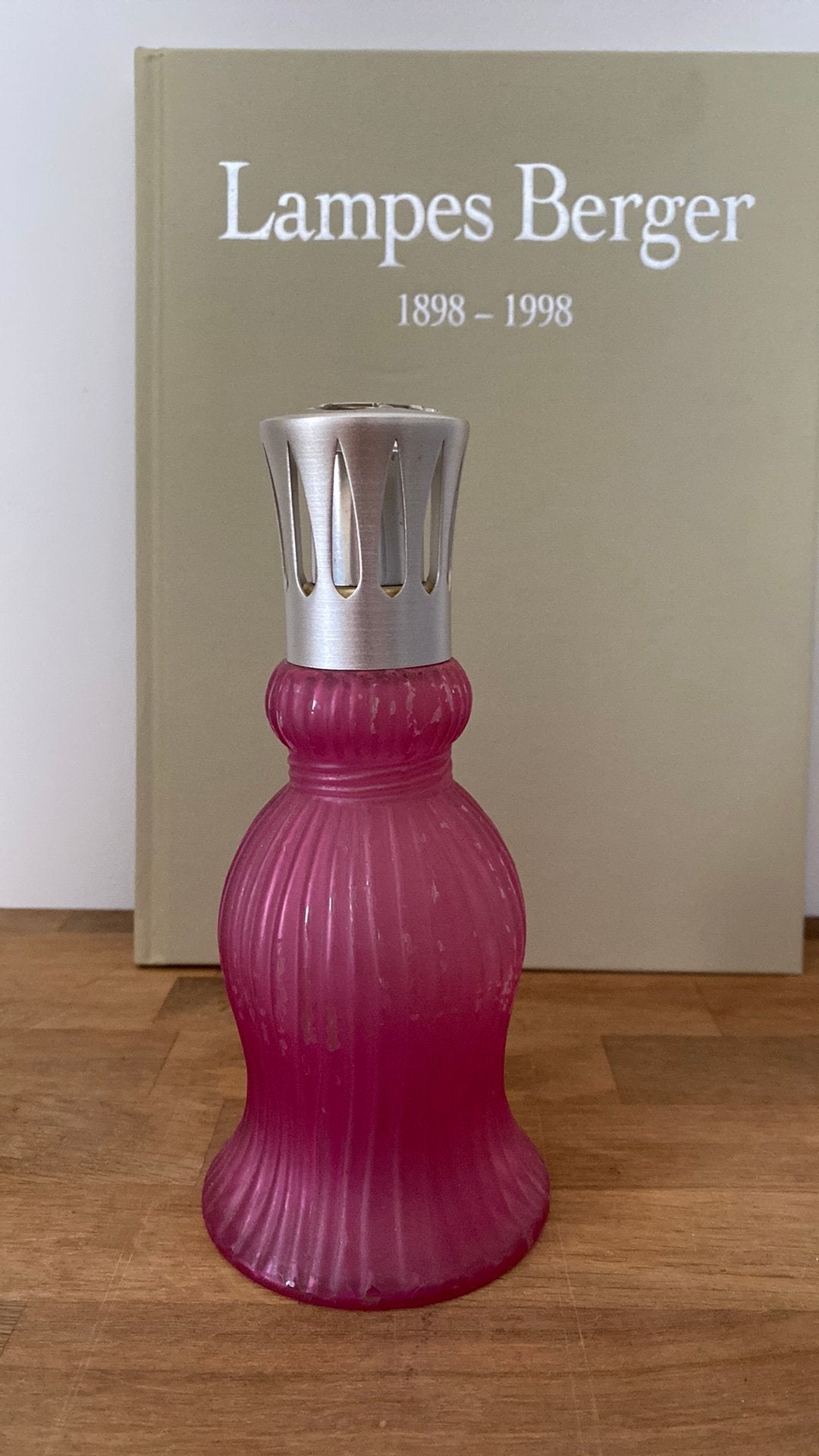 Lampe Berger/Maison Berger geurbrander Florence rouge, Huis en Inrichting, Gebruikt, Overige stijlen, Ophalen of Verzenden, Glas