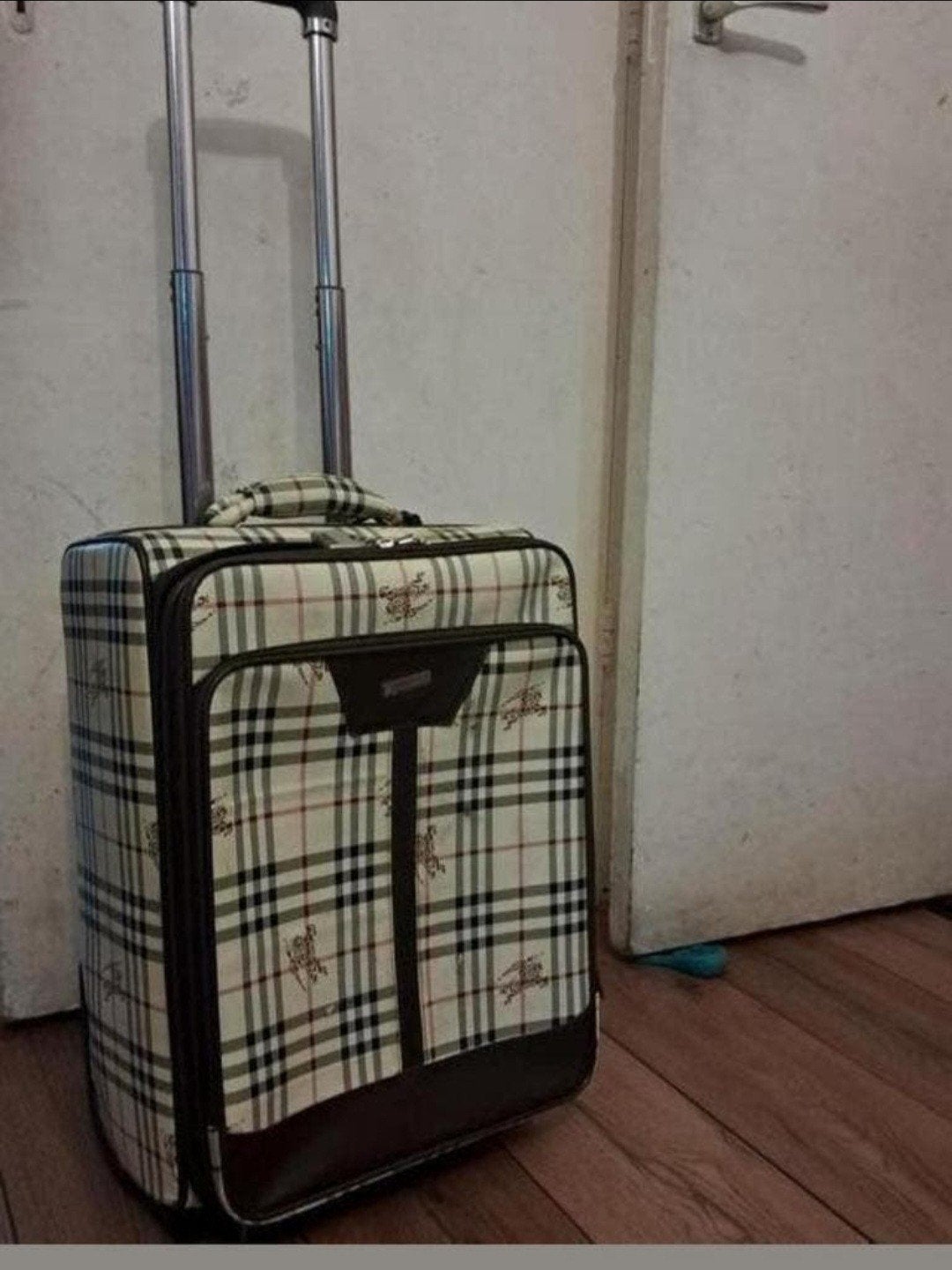 Te koop, Koffer iets groter dan handBaggage., Sieraden, Tassen en Uiterlijk, Koffers, Ophalen
