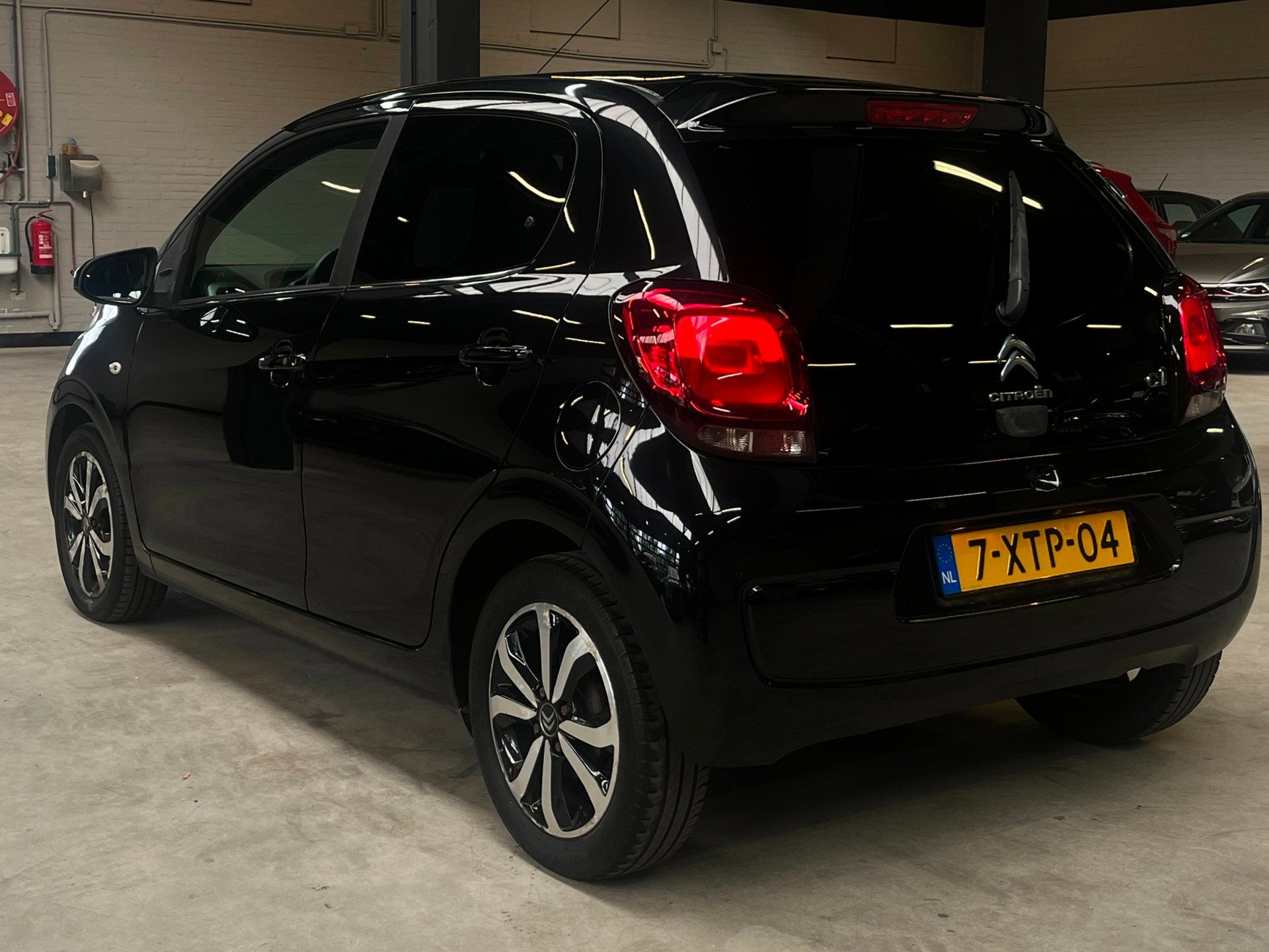 Citroen C1 1.0 e-VTi Shine Bluetooth/USB/Airco/Camera, Auto's, Citroën, Voorwielaandrijving, Euro 5, Stof, Gebruikt