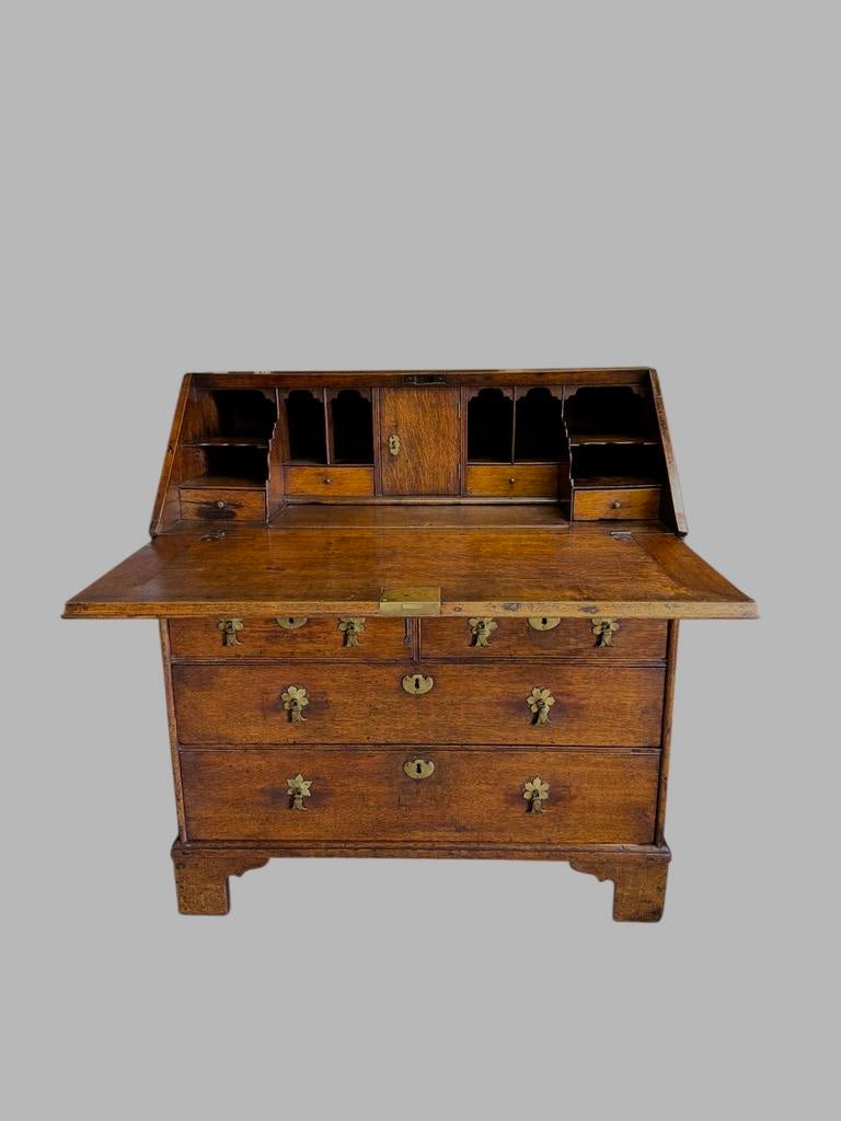 Antieke Engelse secretaire ca 1720, Huis en Inrichting, Kasten | Secretaires, Ophalen, Zo goed als nieuw