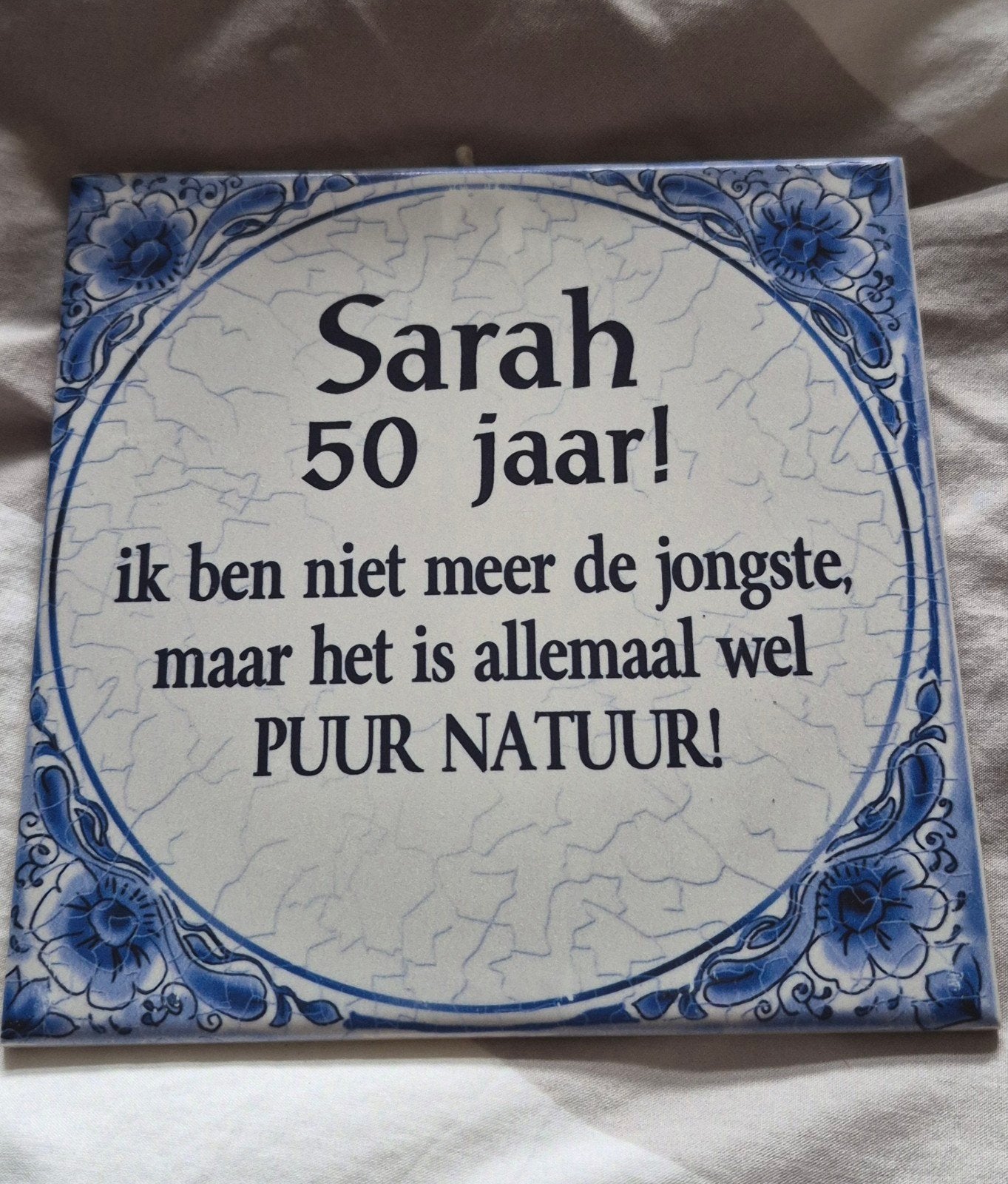 Tegel Sarah 50 jaar - Puur Natuur, Ophalen of Verzenden