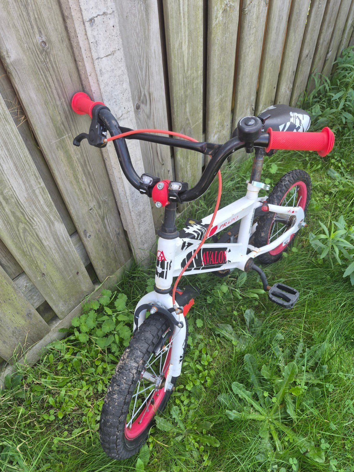 Kinderfiets 12 inch - Ideaal voor 4-6 jaar, Fietsen en Brommers, Ophalen, Prado Valon, Gebruikt, Velgrem