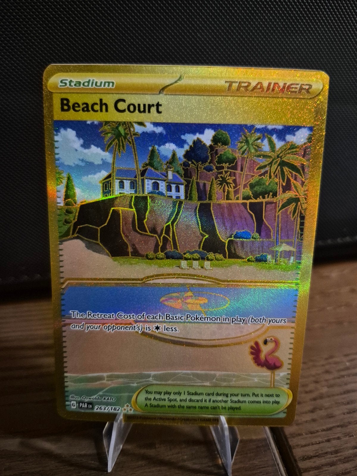 Pokémon TCG Beach Court Gold Trainer Kaart PAR 263/182, Hobby en Vrije tijd, Verzamelkaartspellen | Pokémon, Ophalen, Zo goed als nieuw
