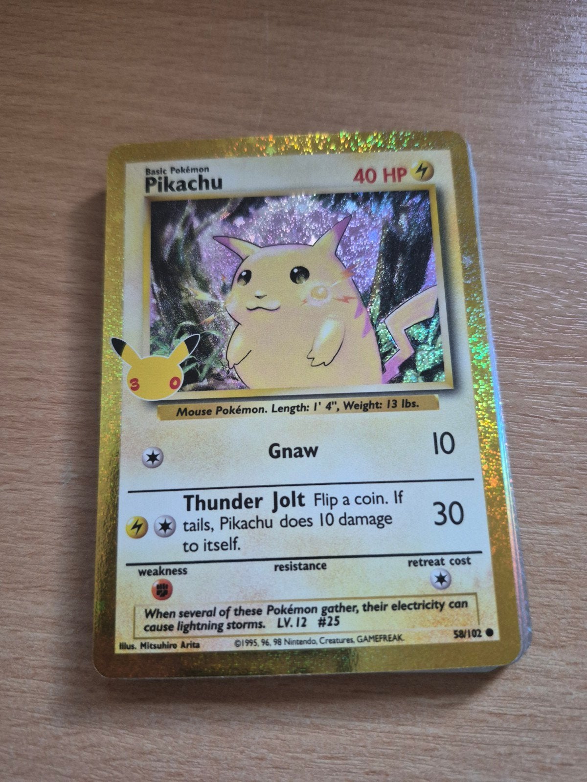 Pikachu 58/102 Celebrations Pokémon Kaart, Ophalen of Verzenden, Zo goed als nieuw, Losse kaart