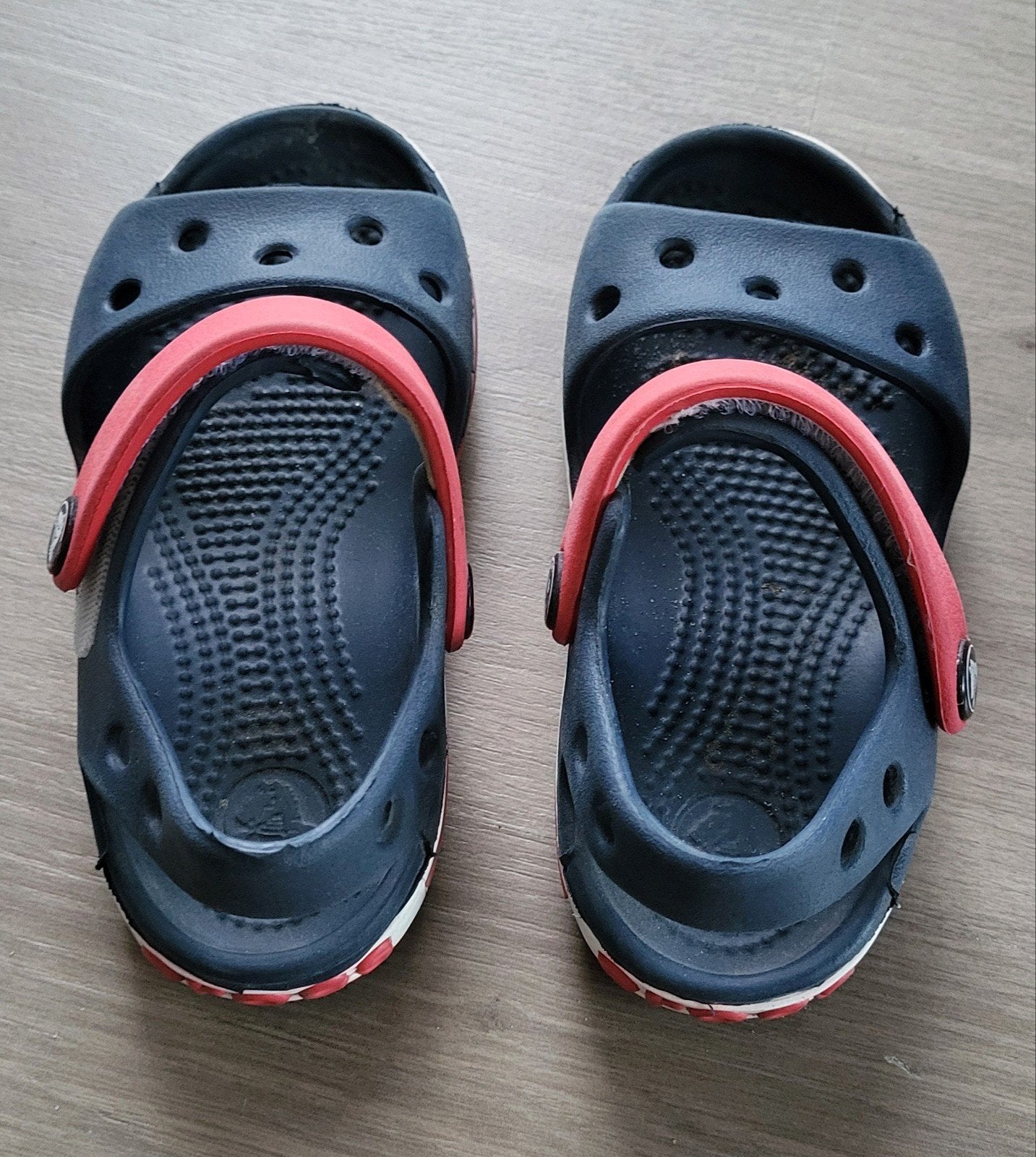 CROCS sandalen maat 23 - SIZE 8 - z.g.a.n., Schoentjes, Crocs, Jongetje of Meisje, Ophalen of Verzenden