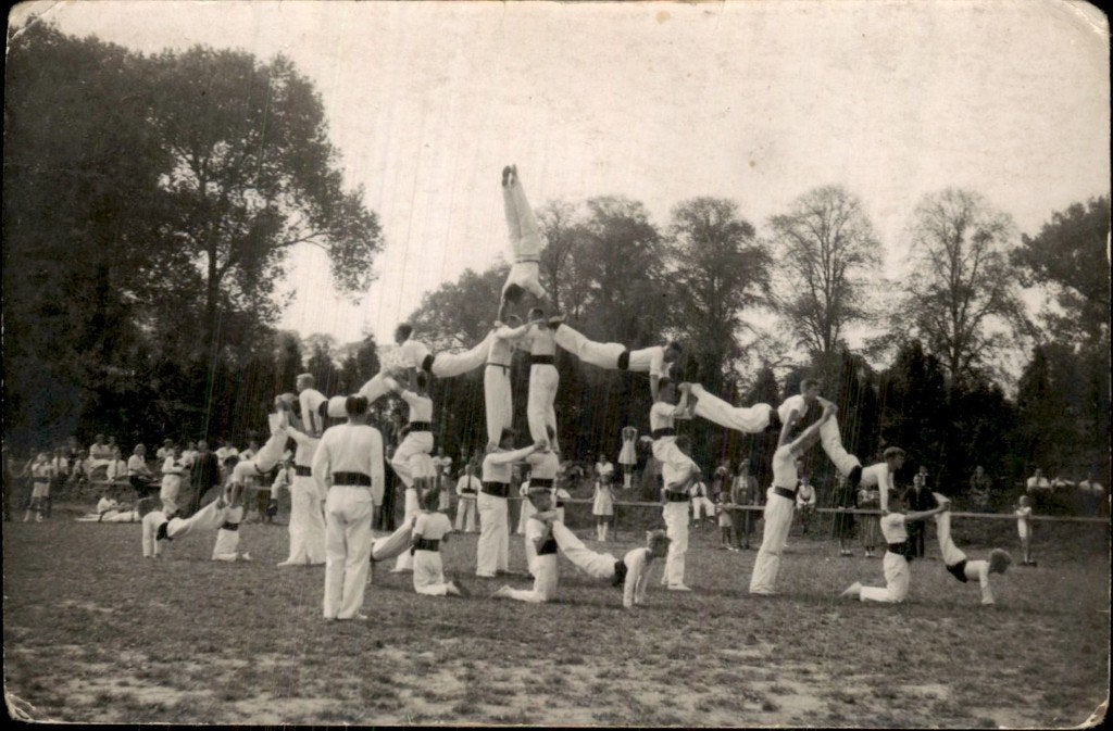 Fotokaart - Turnen -, Ophalen of Verzenden, 1920 tot 1940, Ongelopen, Noord-Brabant
