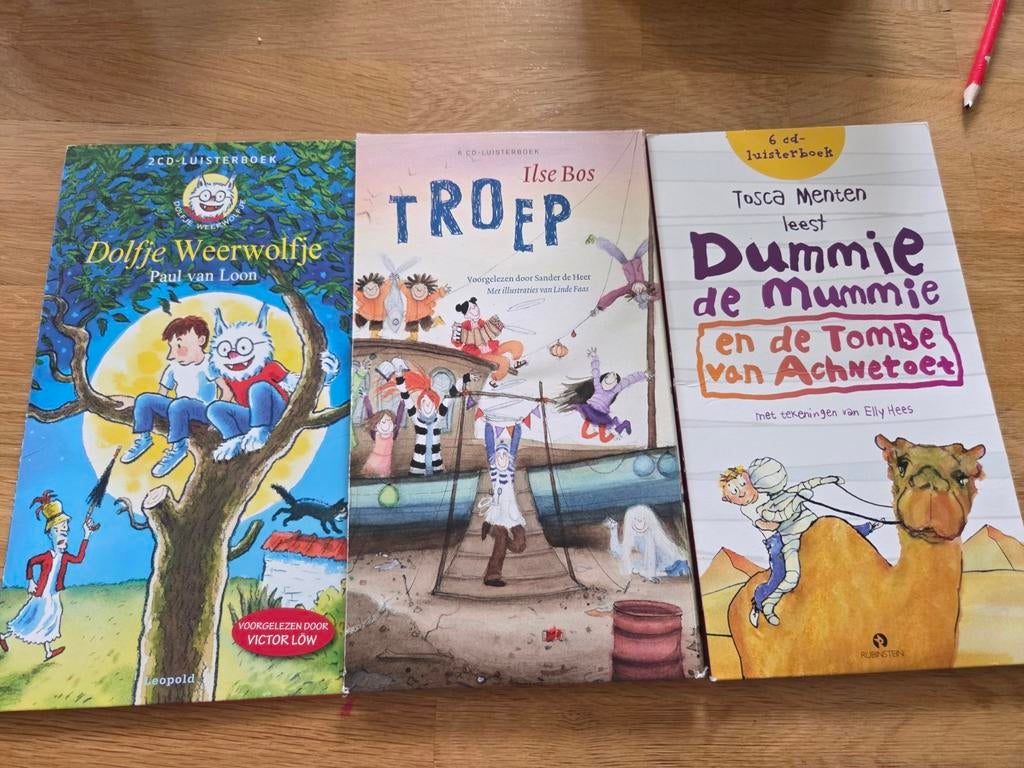 3 Luisterboeken: Dolfje Weerwolfje, Troep, Dummie de Mummie, Ophalen, Zo goed als nieuw