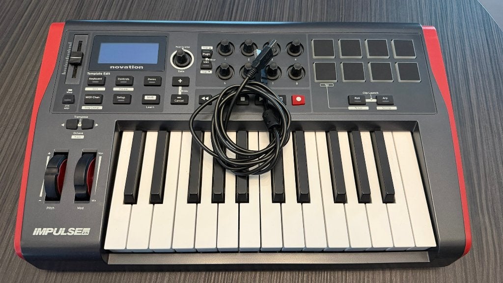 Novation Impulse25, Muziek en Instrumenten, Ophalen of Verzenden, Zo goed als nieuw