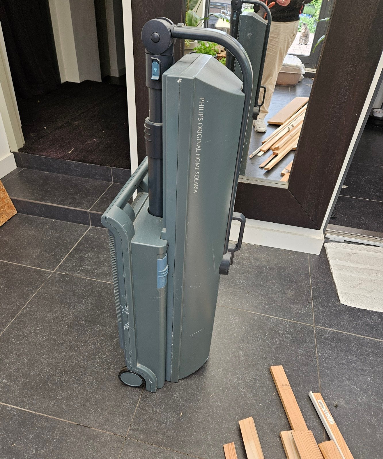 Verrijdbaar solaria Philips HB 812, Witgoed en Apparatuur, Zonnebanken en Gezichtsbruiners, Ophalen of Verzenden, Gebruikt, Zonnebank enkelzijdig