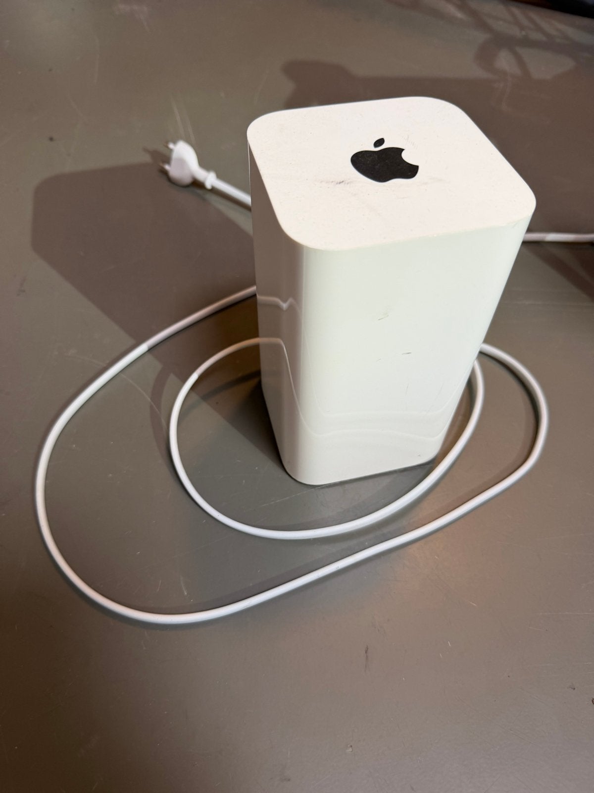 Apple AirPort Extreme (A1521) Wi-Fi Router, Computers en Software, Ophalen, Zo goed als nieuw, Router