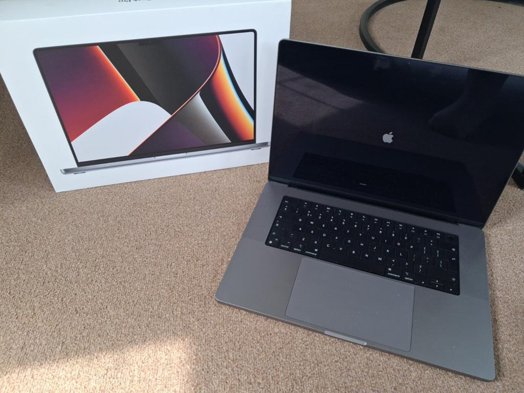 Apple MacBook Pro 16 inch (2021) - Zo goed als nieuw, Computers en Software, Apple Macbooks, MacBook Pro, Qwerty, 512 GB, Ophalen of Verzenden